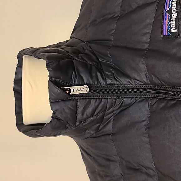 Patagonia Black Lightweight Puffer Jacket - Picture 7 of 13